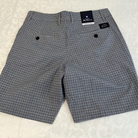 Ben Sherman Mini Checked Shorts. Men’s 30 - Picture 7 of 9